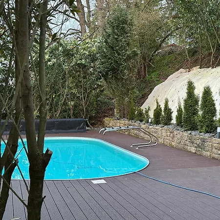 Luxus-familienvilla Mit Privatem Pool Und Xxl Whirlpool, Kamin, Grill & Blick In Weinberge