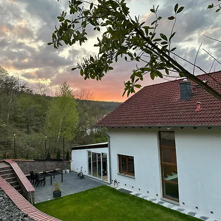 Villa Luxus-familienvilla Mit Privatem Pool Und Xxl Whirlpool, Kamin, Grill & Blick In Weinberge