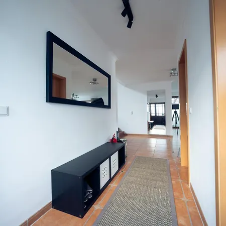 Willa Luxus-familienvilla Mit Privatem Pool Und Xxl Whirlpool, Kamin, Grill & Blick In Weinberge *