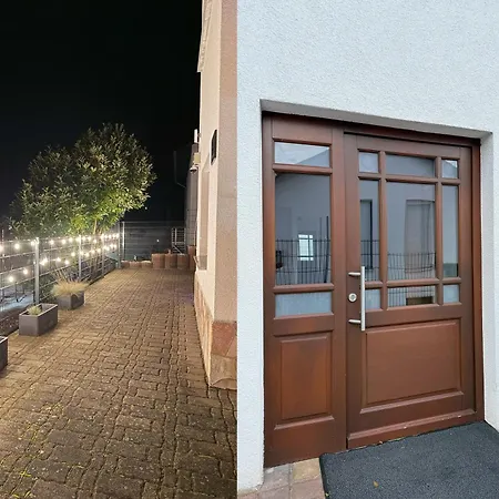 Luxus-familienvilla Mit Privatem Pool Und Xxl Whirlpool, Kamin, Grill & Blick In Weinberge Villa