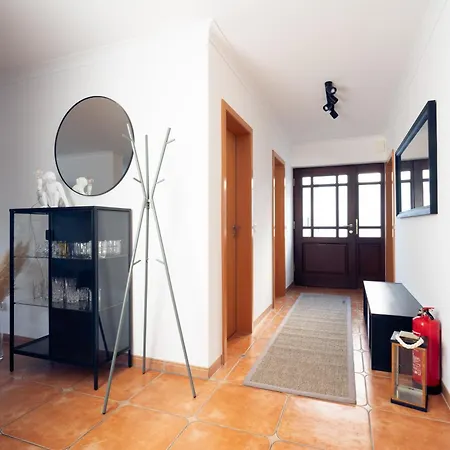 Villa Luxus-familienvilla Mit Privatem Pool Und Xxl Whirlpool, Kamin, Grill & Blick In Weinberge