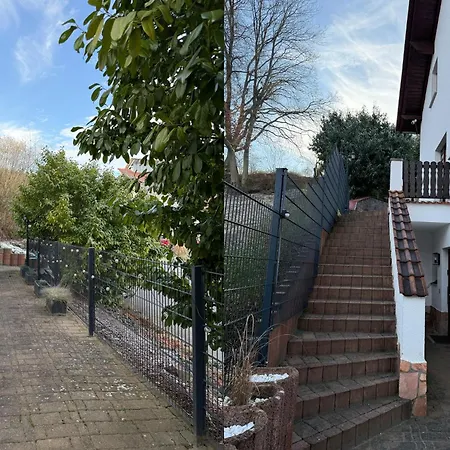 Luxus-familienvilla Mit Privatem Pool Und Xxl Whirlpool, Kamin, Grill & Blick In Weinberge *