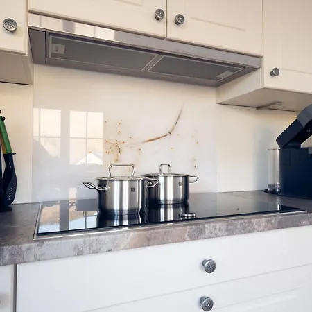 Luxus-familienvilla Mit Privatem Pool Und Xxl Whirlpool, Kamin, Grill & Blick In Weinberge Villa