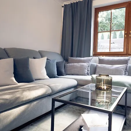 Villa Luxus-familienvilla Mit Privatem Pool Und Xxl Whirlpool, Kamin, Grill & Blick In Weinberge *