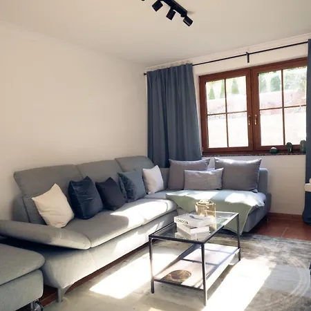 Luxus-familienvilla Mit Privatem Pool Und Xxl Whirlpool, Kamin, Grill & Blick In Weinberge Bockenau