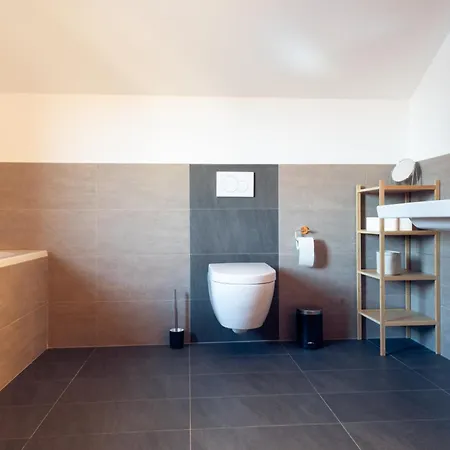 Willa Luxus-familienvilla Mit Privatem Pool Und Xxl Whirlpool, Kamin, Grill & Blick In Weinberge Bockenau