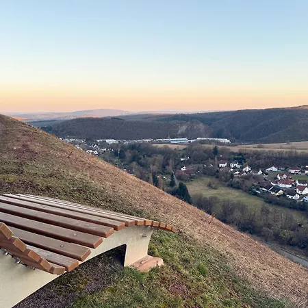 Luxus-familienvilla Mit Privatem Pool Und Xxl Whirlpool, Kamin, Grill & Blick In Weinberge