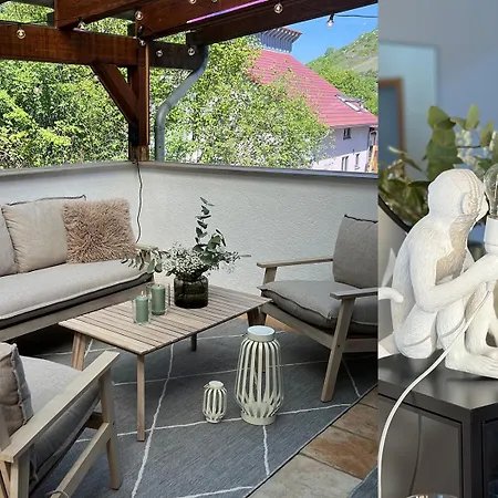 Luxus-familienvilla Mit Privatem Pool Und Xxl Whirlpool, Kamin, Grill & Blick In Weinberge