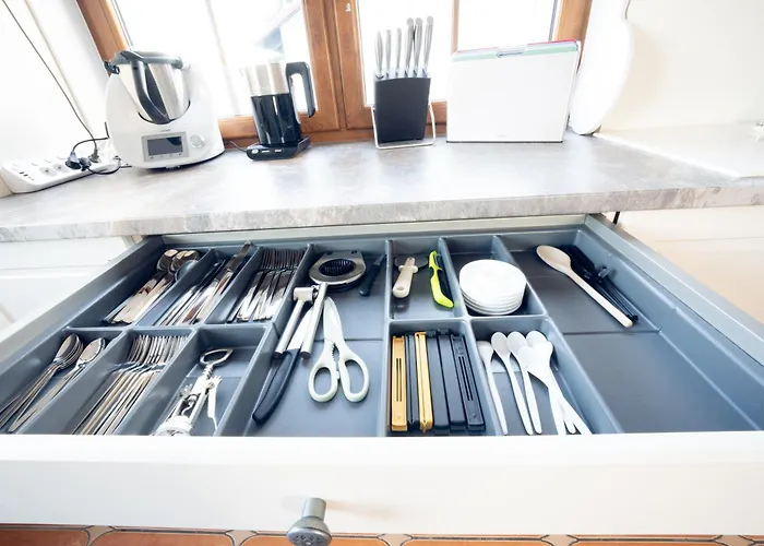 Luxus-familienvilla Mit Privatem Pool Und Xxl Whirlpool, Kamin, Grill & Blick In Weinberge Bockenau