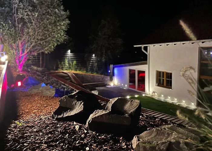 Villa Luxus-familienvilla Mit Privatem Pool Und Xxl Whirlpool, Kamin, Grill & Blick In Weinberge *