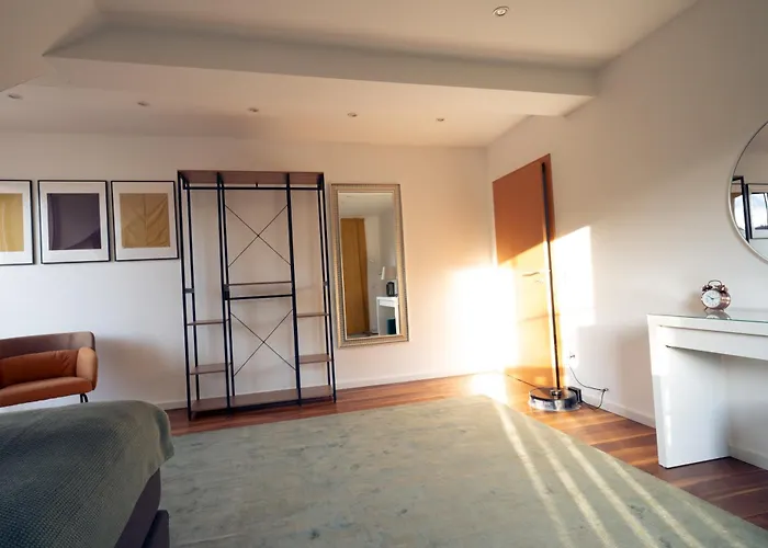 Luxus-familienvilla Mit Privatem Pool Und Xxl Whirlpool, Kamin, Grill & Blick In Weinberge Villa