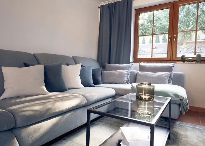 Villa Luxus-familienvilla Mit Privatem Pool Und Xxl Whirlpool, Kamin, Grill & Blick In Weinberge *