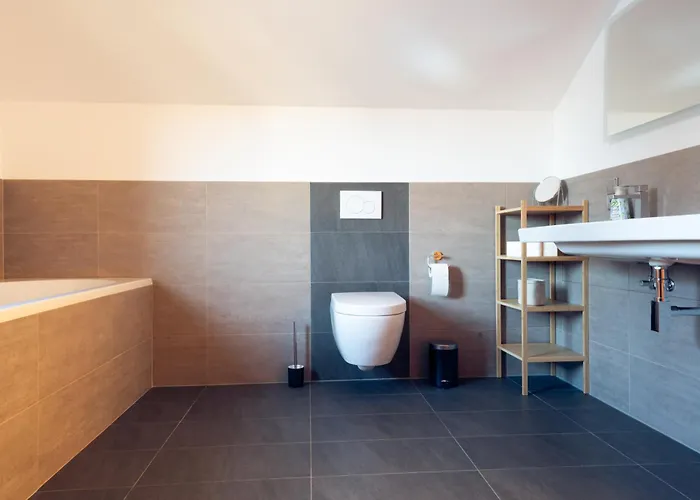 Villa Luxus-familienvilla Mit Privatem Pool Und Xxl Whirlpool, Kamin, Grill & Blick In Weinberge Bockenau