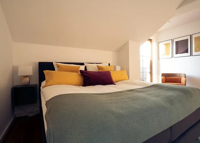 Luxus-familienvilla Mit Privatem Pool Und Xxl Whirlpool, Kamin, Grill & Blick In Weinberge *