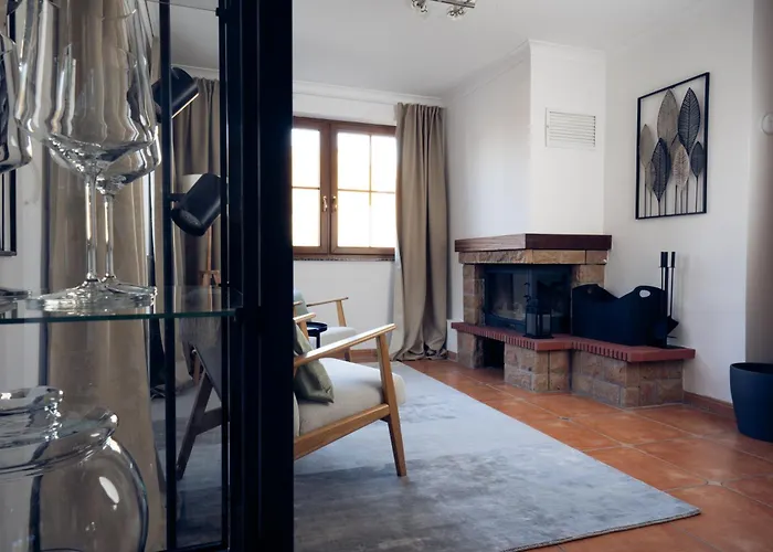 Luxus-familienvilla Mit Privatem Pool Und Xxl Whirlpool, Kamin, Grill & Blick In Weinberge Bockenau