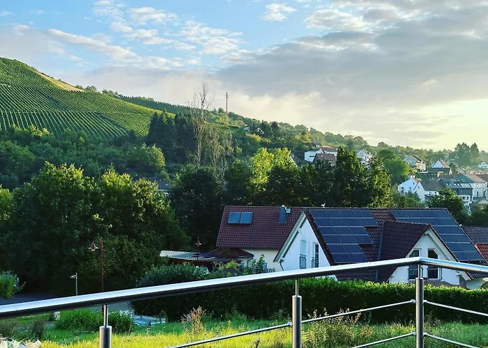 Luxus-familienvilla Mit Privatem Pool Und Xxl Whirlpool, Kamin, Grill & Blick In Weinberge