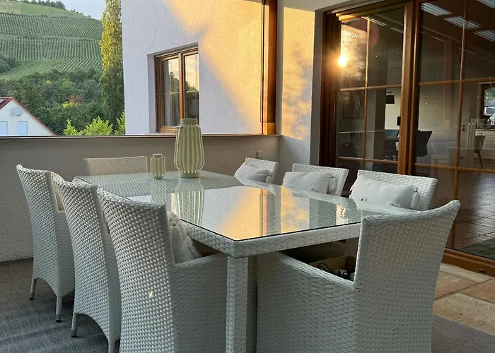 Luxus-familienvilla Mit Privatem Pool Und Xxl Whirlpool, Kamin, Grill & Blick In Weinberge Bockenau